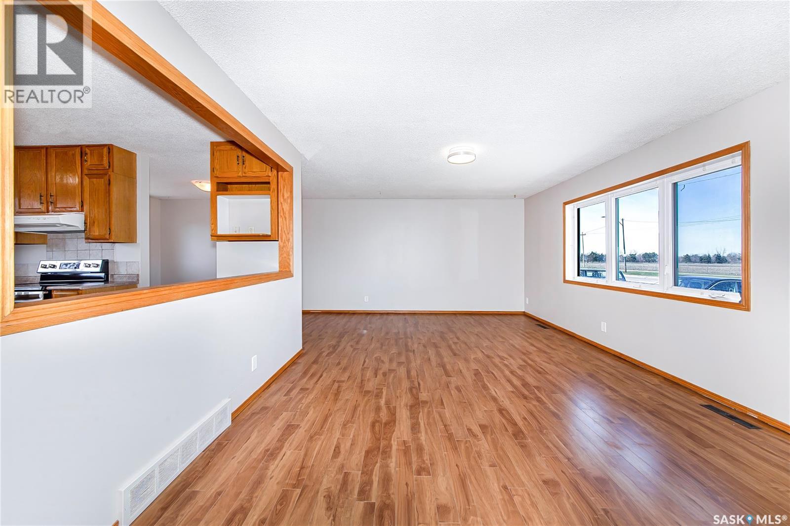 3024 14th Street E, Saskatoon, Saskatchewan  S7H 0B4 - Photo 6 - SK035344