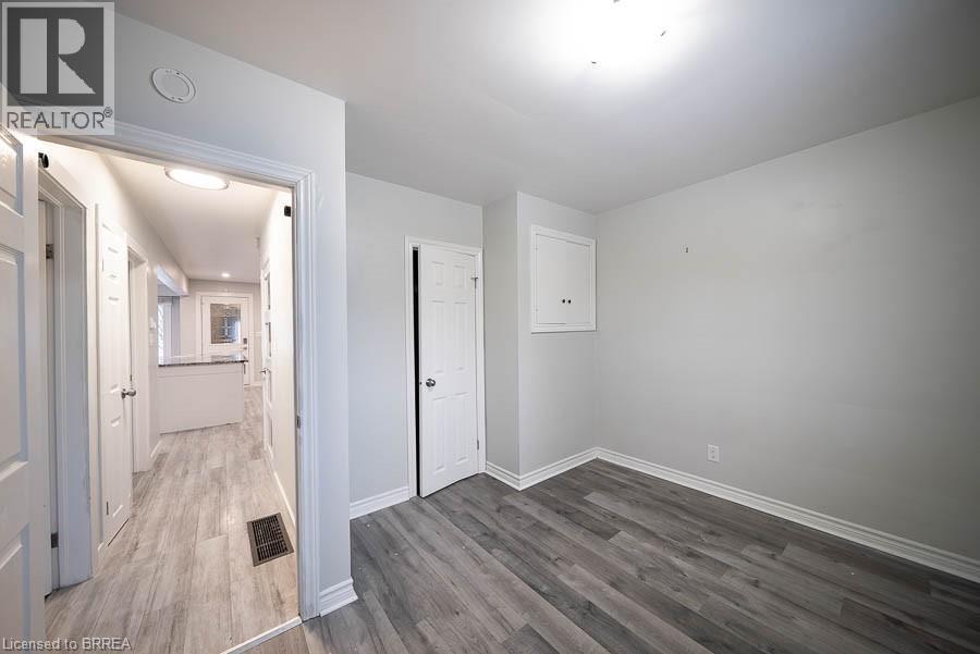 45 Buckingham Street, Brantford, Ontario  N3R 3B2 - Photo 15 - 40828996