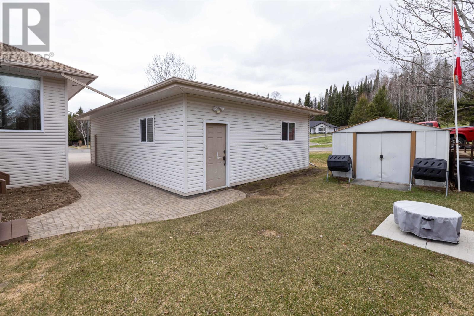 2168 Southcliff Pl, Thunder Bay, Ontario  P7J 1H4 - Photo 43 - TB2600980