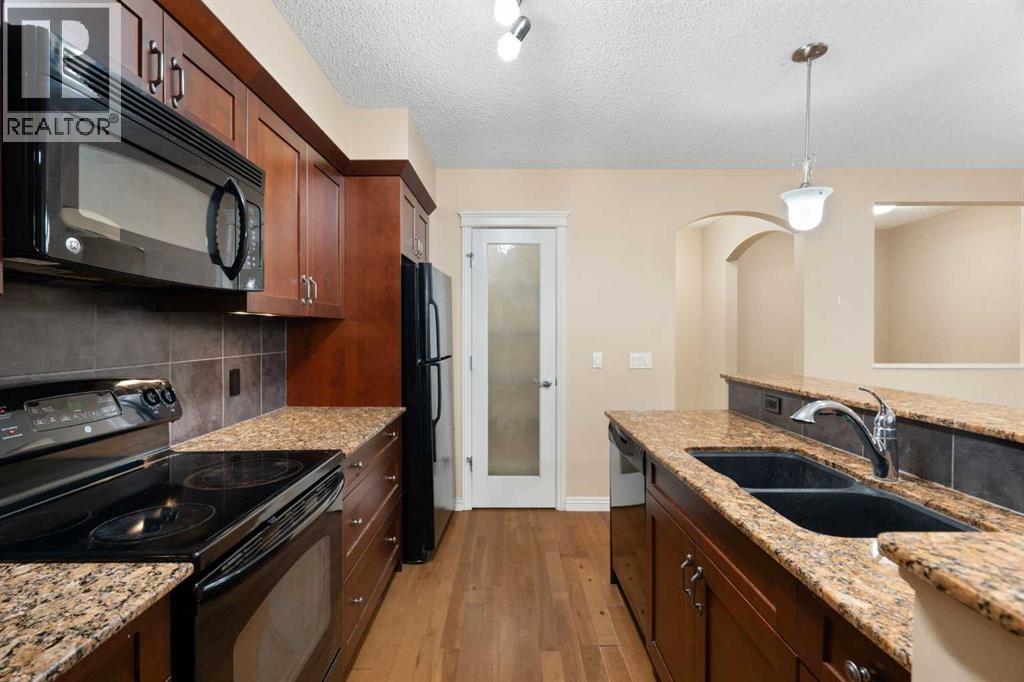 30 Mike Ralph Way SW, Calgary, Alberta T3E 0H8 - Photo 8 - A2307454