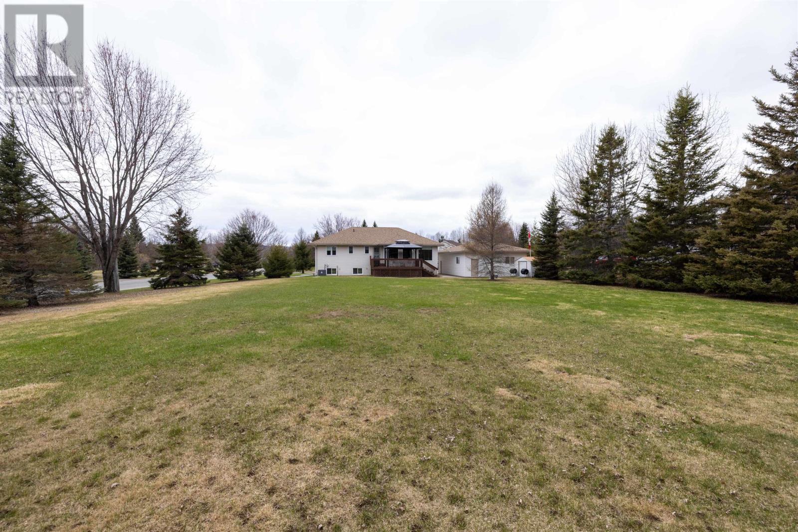 2168 Southcliff Pl, Thunder Bay, Ontario  P7J 1H4 - Photo 45 - TB2600980