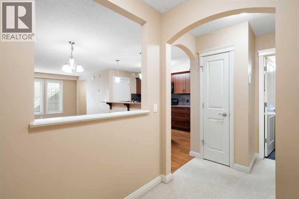 30 Mike Ralph Way SW, Calgary, Alberta T3E 0H8 - Photo 16 - A2307454