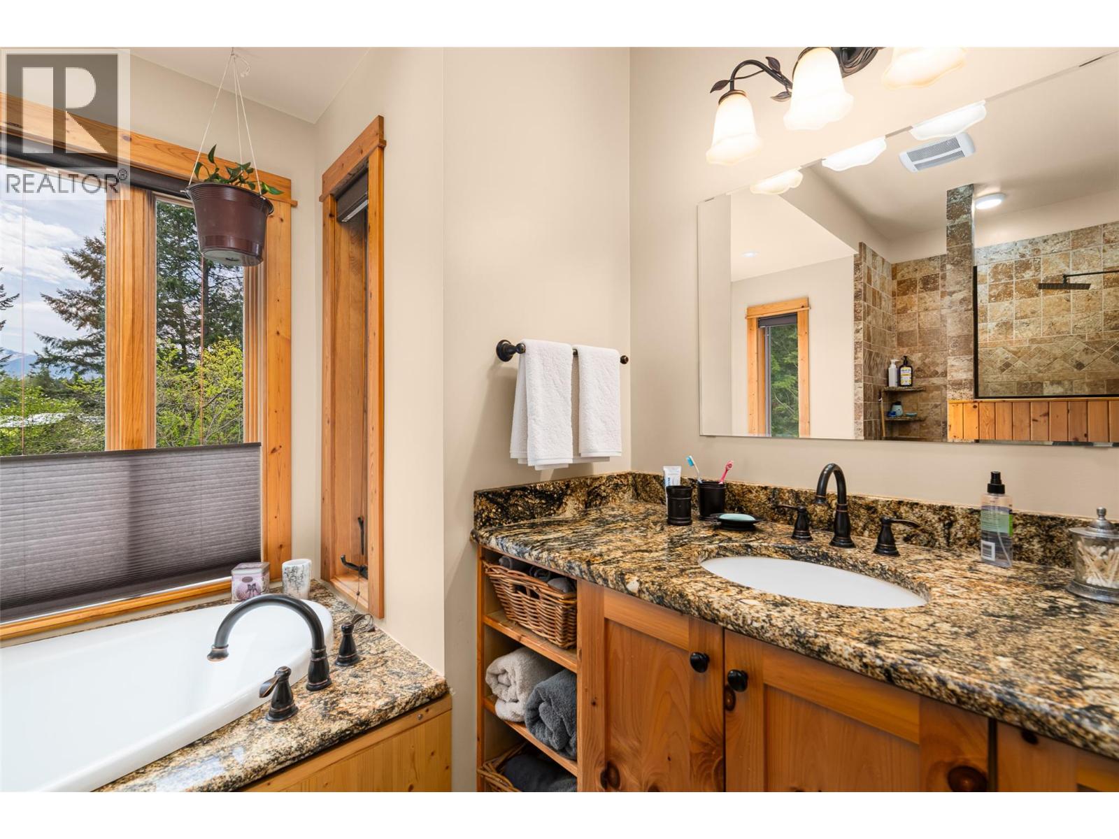 3681 8th Street, Creston, British Columbia V0B 1G2 - Photo 28 - 10384498