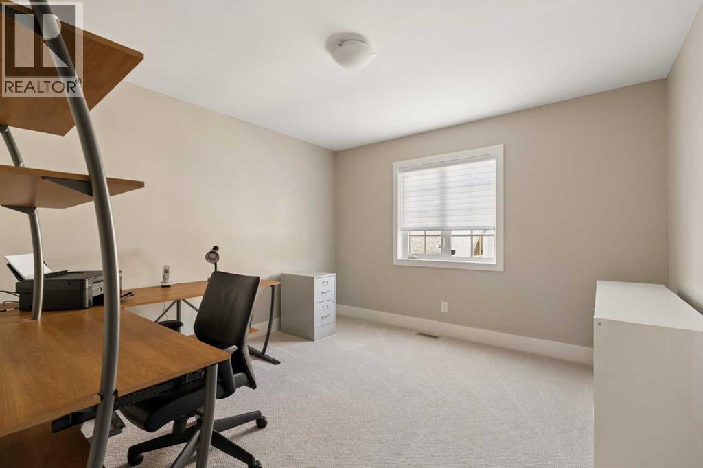 51 Hong Kong Road SW, Calgary, Alberta  T3E 7A7 - Photo 33 - A2308507