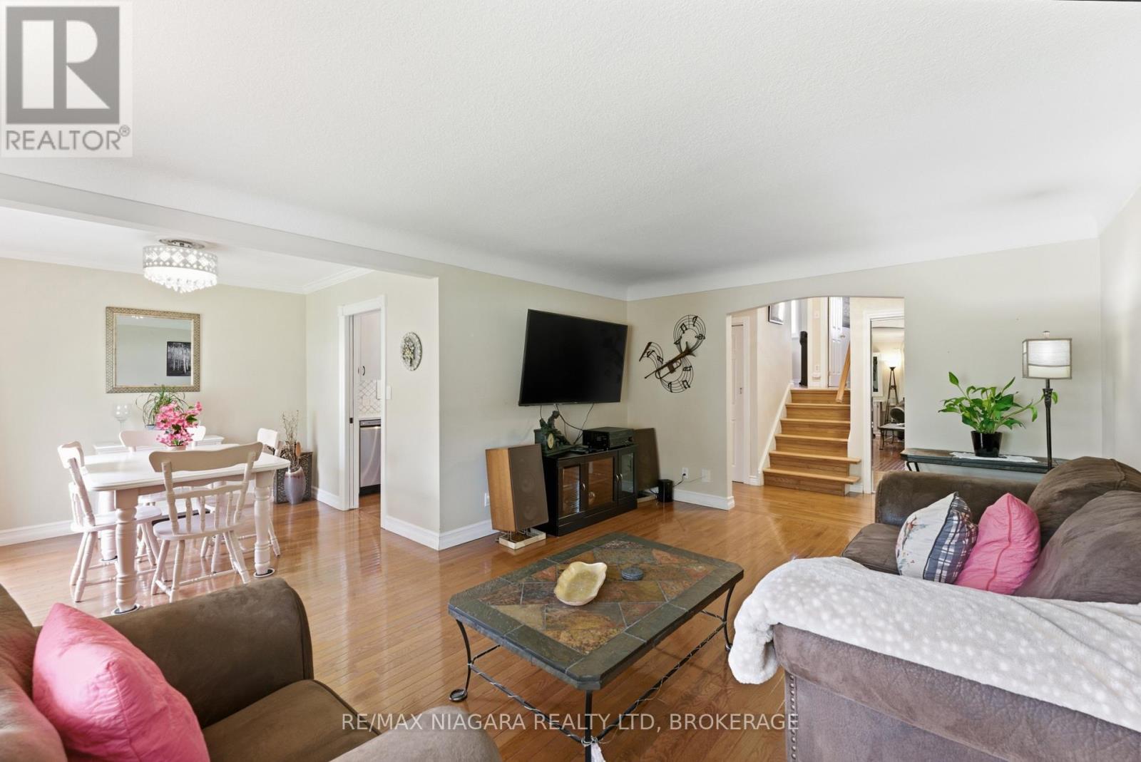 45 Lindbergh Drive, Fort Erie, Ontario  L2A 2Z6 - Photo 7 - X13111800