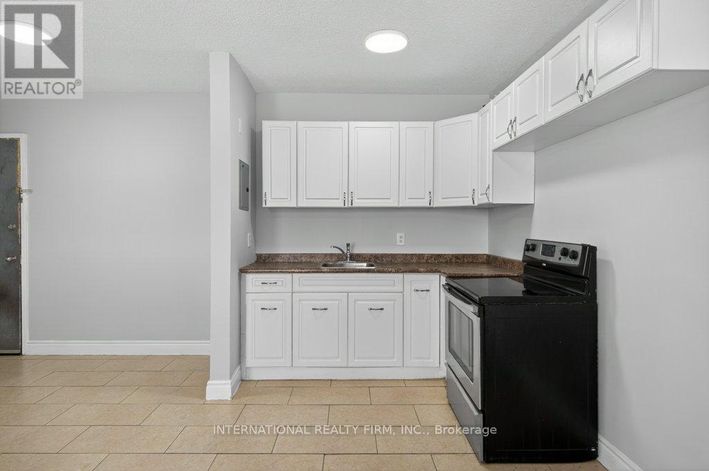 303 - 295 Melvin Avenue, Hamilton, Ontario  L8H 2K6 - Photo 12 - X13111600