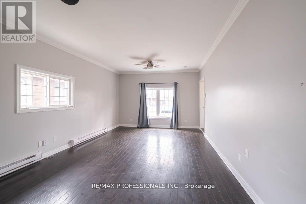 Upper - 13 Baraniuk Street, St. Catharines, Ontario L2N 1N4 - Photo 16 - X13111638