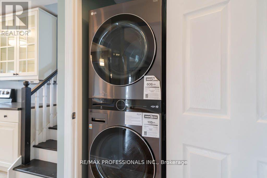 Upper - 13 Baraniuk Street, St. Catharines, Ontario L2N 1N4 - Photo 8 - X13111638