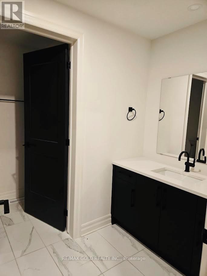 7537 Splendour Drive, Niagara Falls, Ontario  L2H 2Y6 - Photo 9 - X13111650