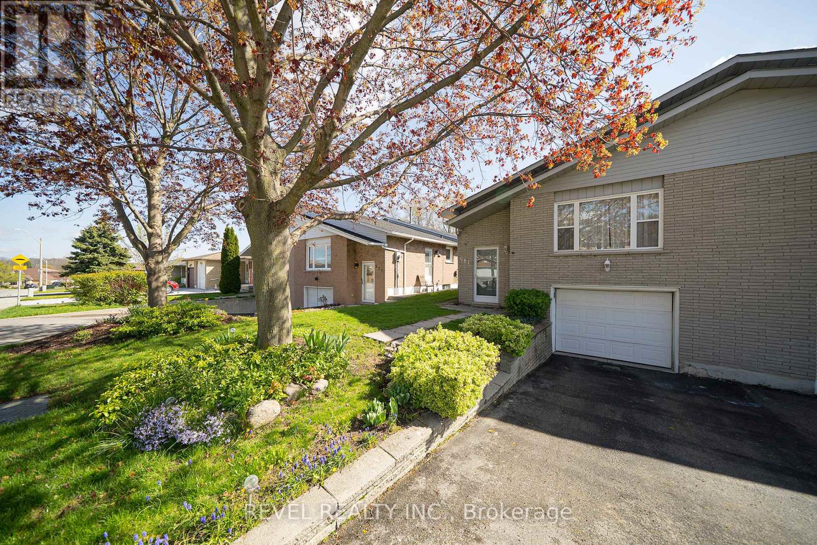 681 Upper Horning Road, Hamilton, Ontario  L9C 7R3 - Photo 5 - X13111654
