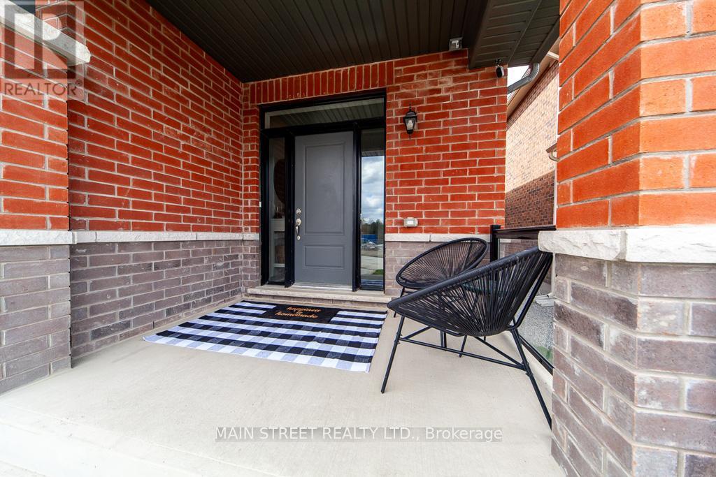 96 Big Canoe Drive, Georgina, Ontario  L0E 1R0 - Photo 4 - N12969460