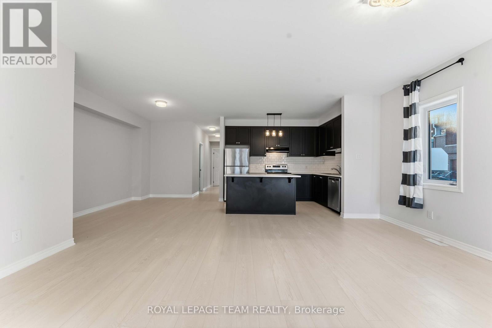 109 Pilot Private, Ottawa, Ontario  K2V 0S4 - Photo 10 - X12904664
