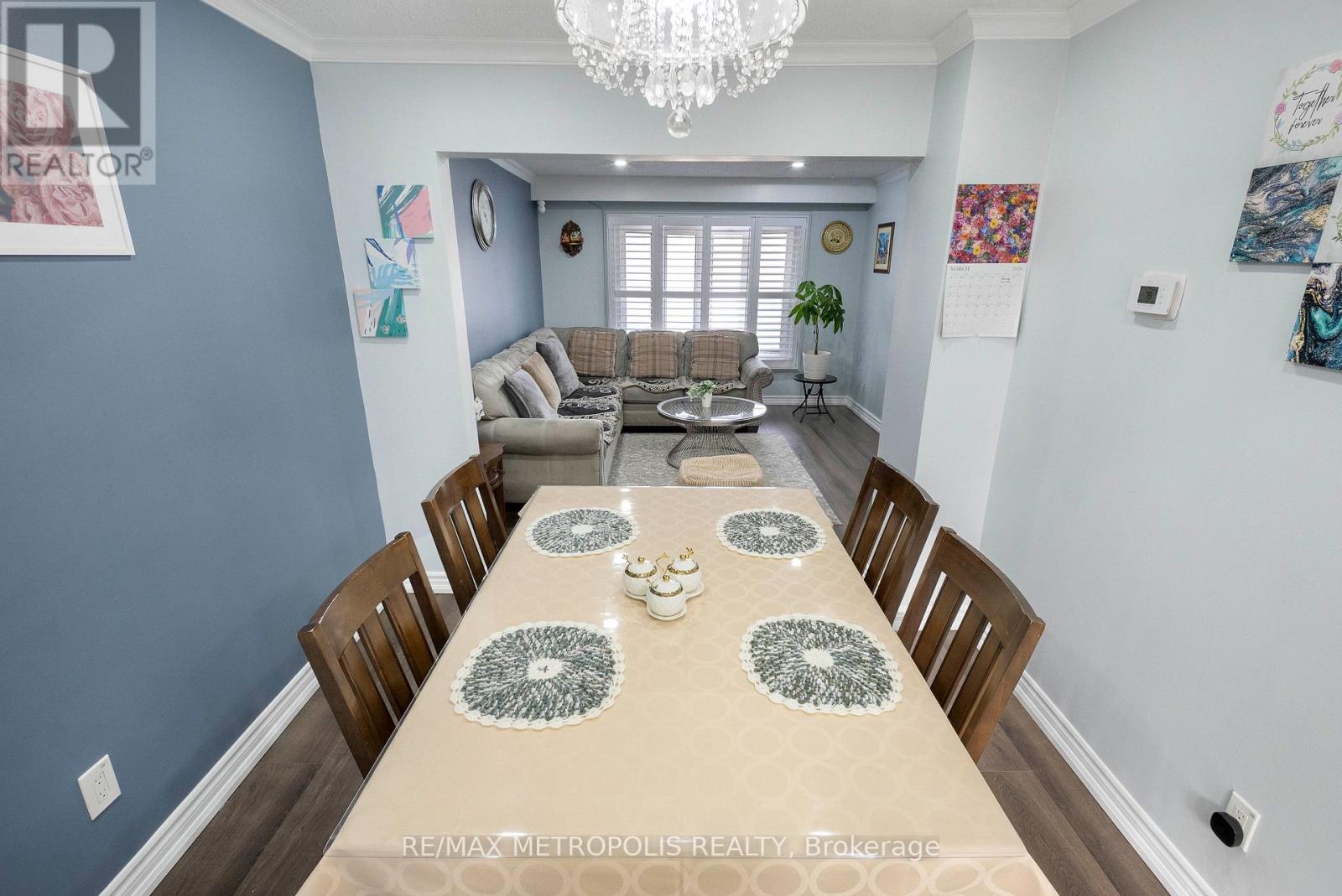 42 Gulliver Crescent, Brampton, Ontario  L6S 1S9 - Photo 9 - W13111742
