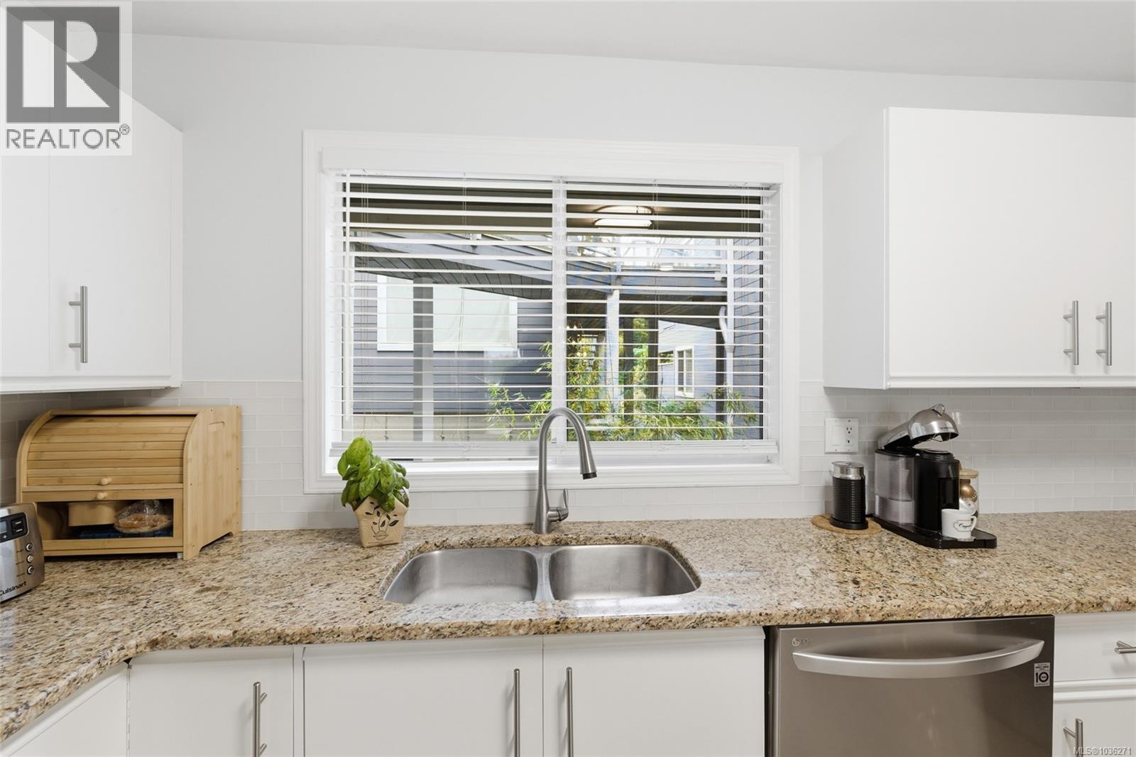 311 1600 Stroulger Rd, Nanoose Bay, British Columbia  V9P 9B7 - Photo 16 - 1036271