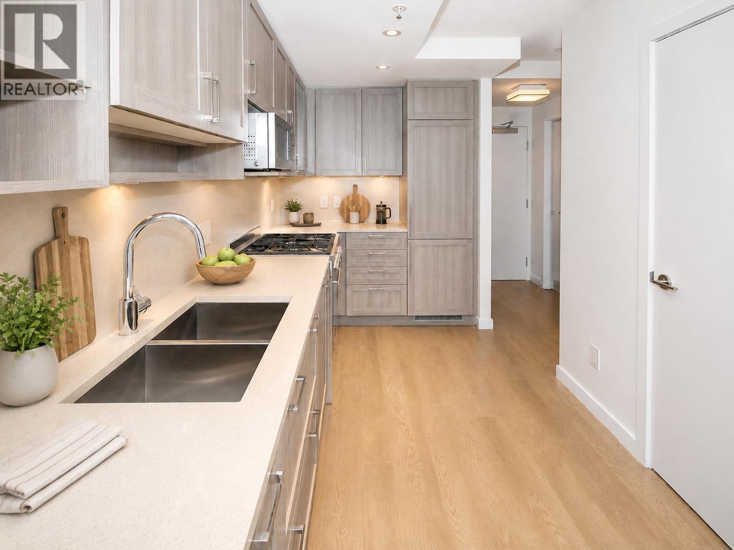 3104 5665 Boundary Road, Vancouver, British Columbia  V5R 0E4 - Photo 3 - R3121795