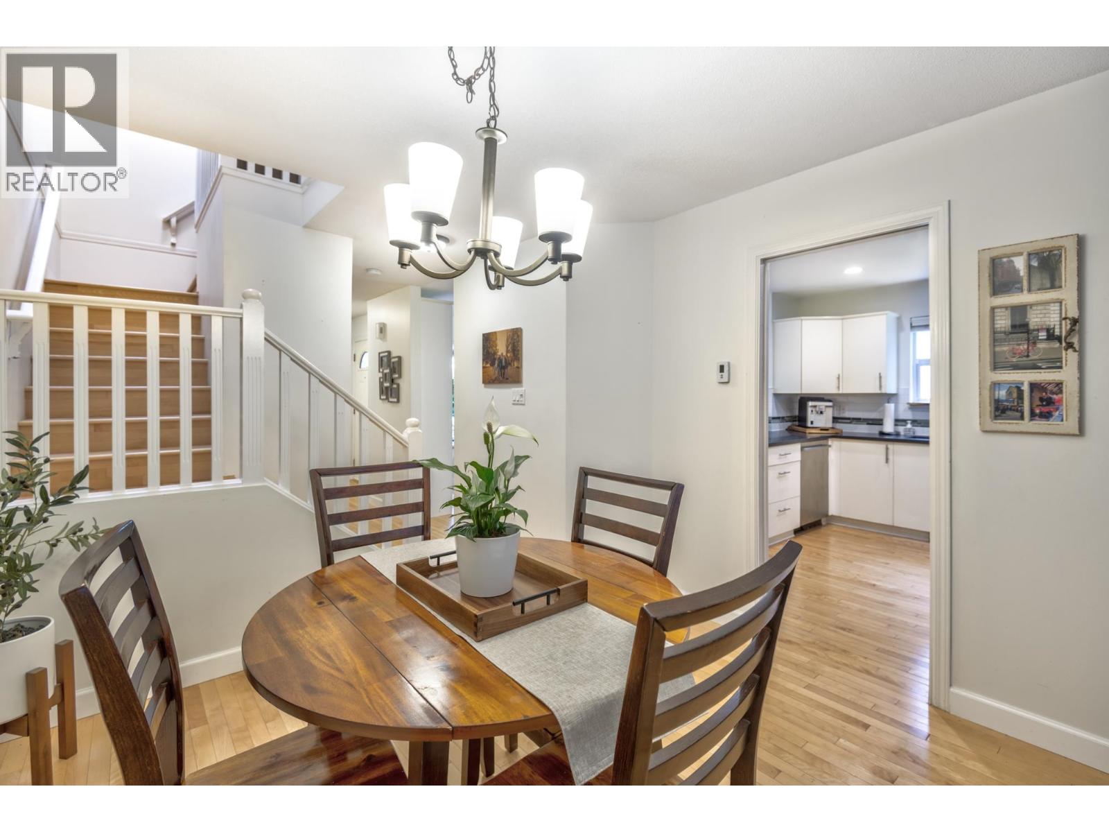2 3939 Indian River Drive, North Vancouver, British Columbia  V7G 2P5 - Photo 17 - R3121832