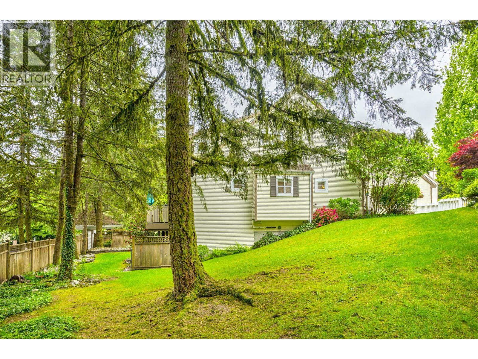 2 3939 Indian River Drive, North Vancouver, British Columbia  V7G 2P5 - Photo 37 - R3121832