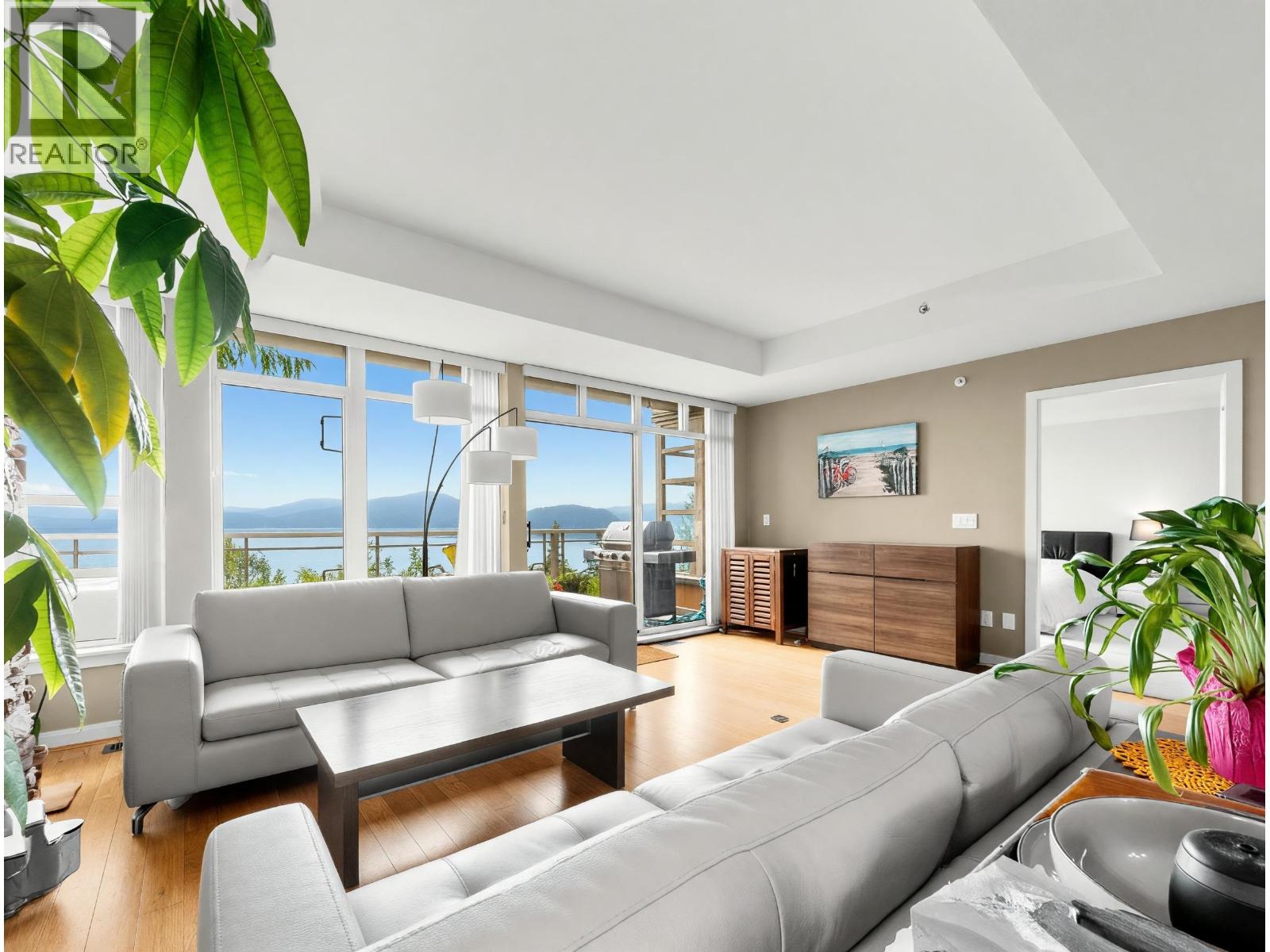 8725 Seascape Drive, West Vancouver, British Columbia  V7W 3J7 - Photo 4 - R3121891