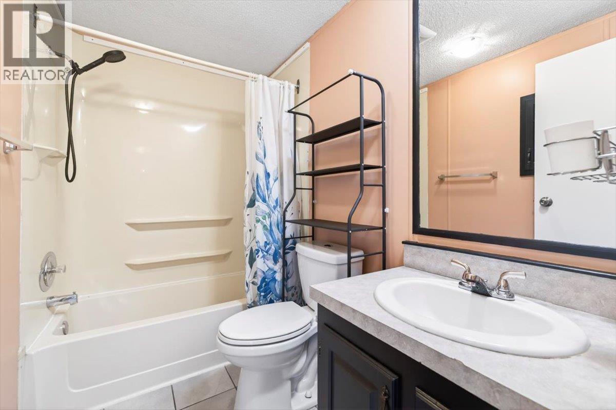 100 Aspen Drive Unit# 57, Sparwood, British Columbia  V0B 2G0 - Photo 25 - 10386753