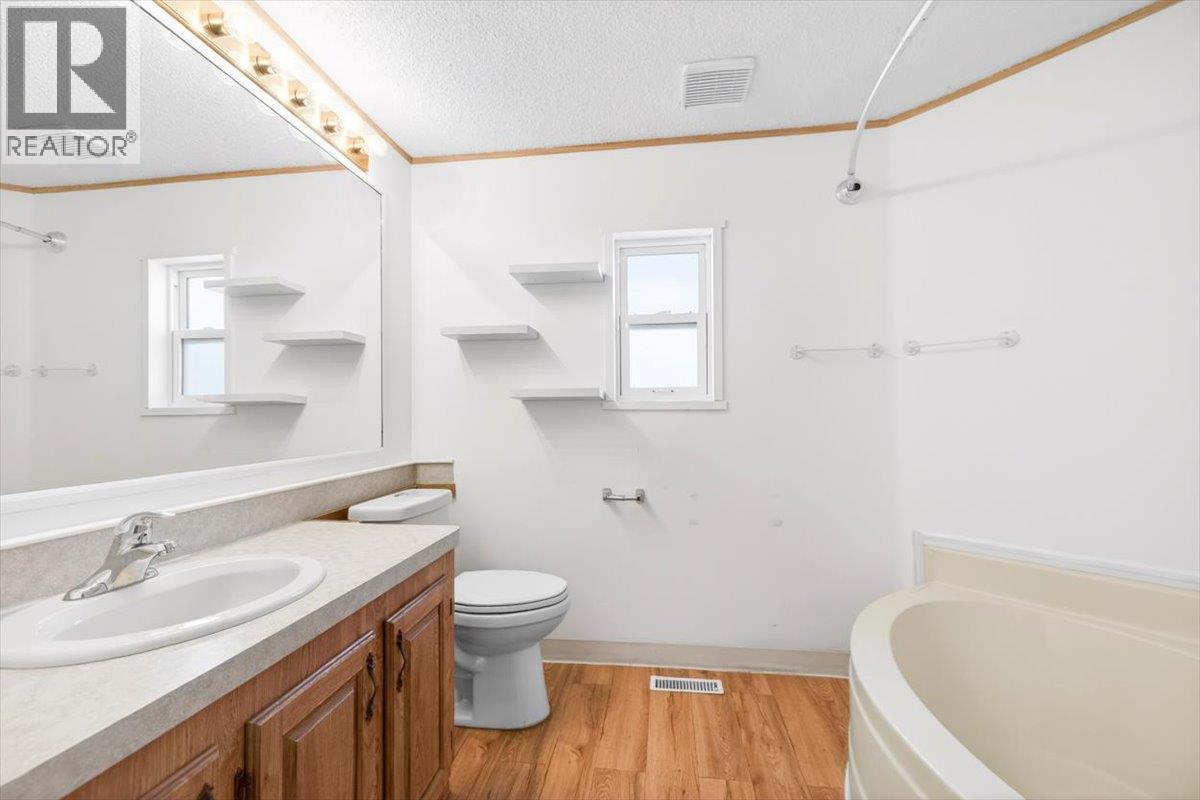 100 Aspen Drive Unit# 57, Sparwood, British Columbia  V0B 2G0 - Photo 18 - 10386753
