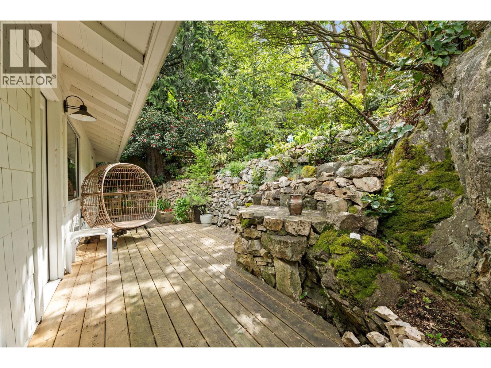 5566 Gallagher Place, West Vancouver, British Columbia  V7W 1N9 - Photo 21 - R3121847