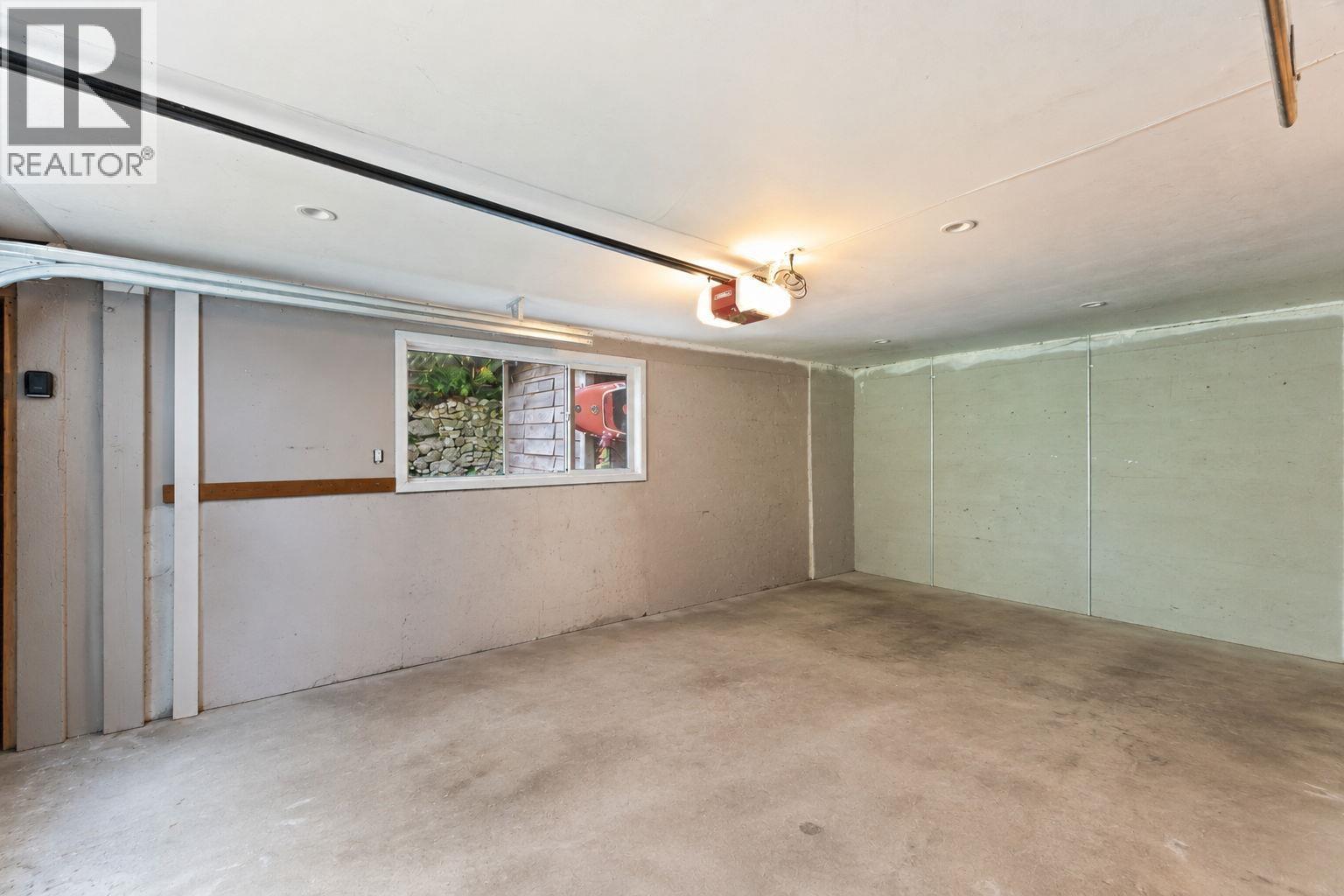 5566 Gallagher Place, West Vancouver, British Columbia  V7W 1N9 - Photo 25 - R3121847
