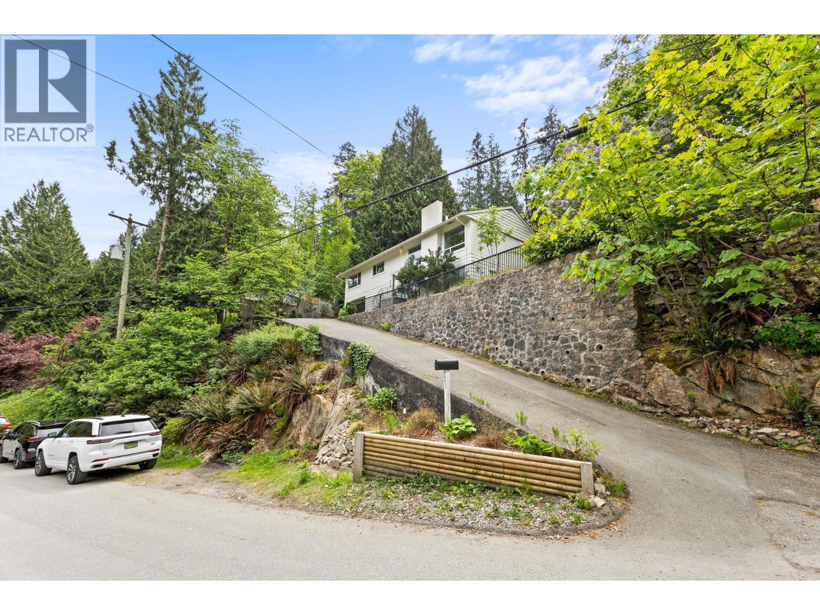 5566 Gallagher Place, West Vancouver, British Columbia  V7W 1N9 - Photo 33 - R3121847