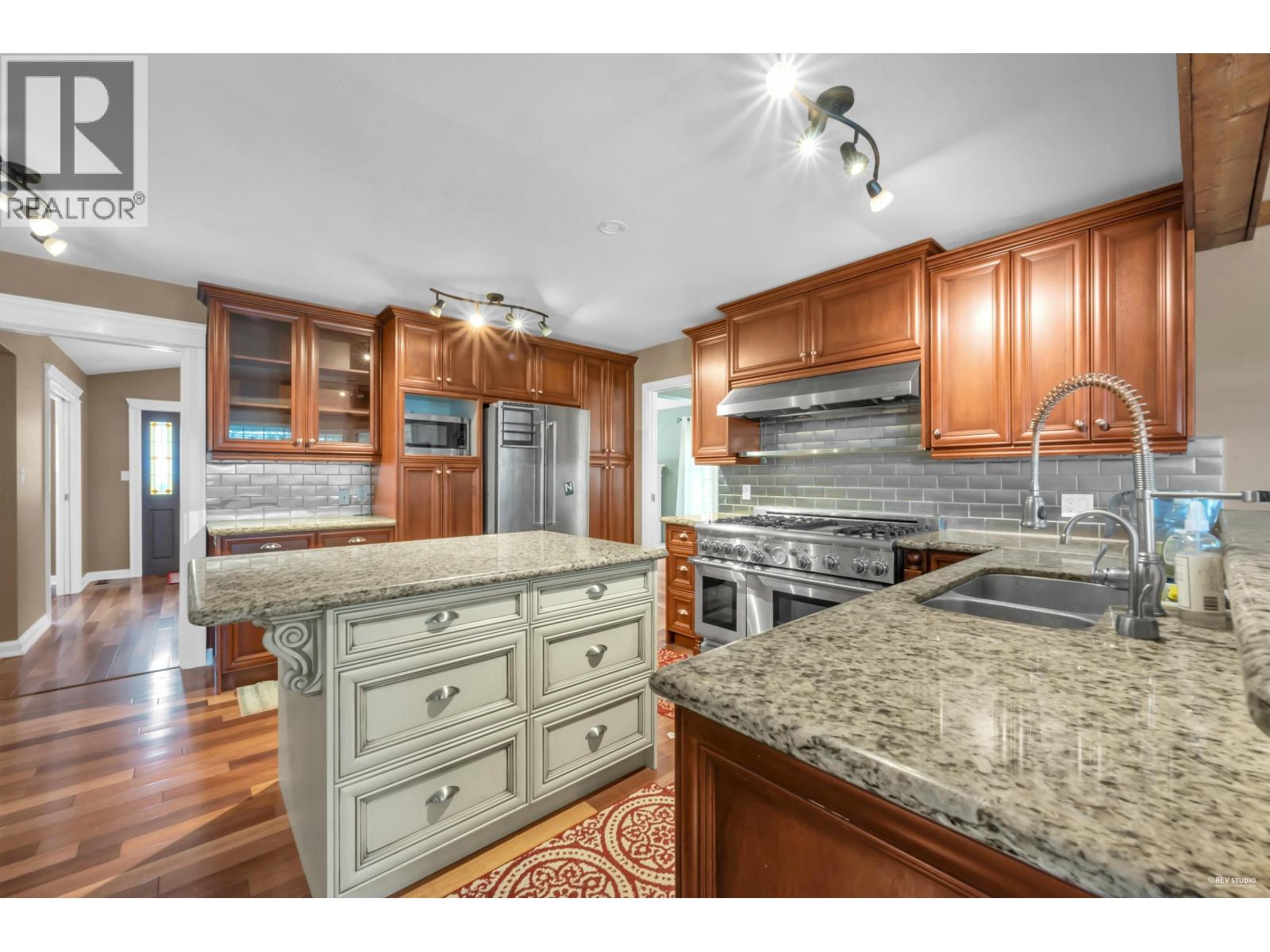 7960 Westlake Street, Burnaby, British Columbia  V5A 4J9 - Photo 11 - R3121900