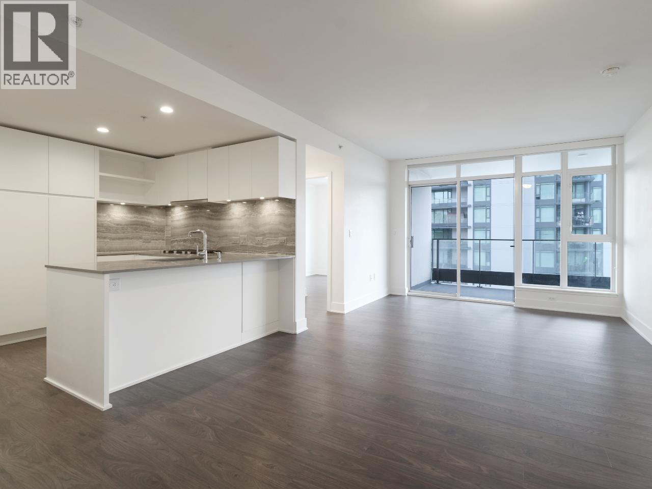 807 450 Westview Street, Coquitlam, British Columbia  V3K 6C3 - Photo 9 - R3078218