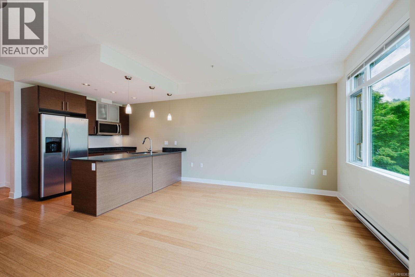 203 3614 Richmond Rd, Saanich, British Columbia  V8P 4R5 - Photo 9 - 1036301