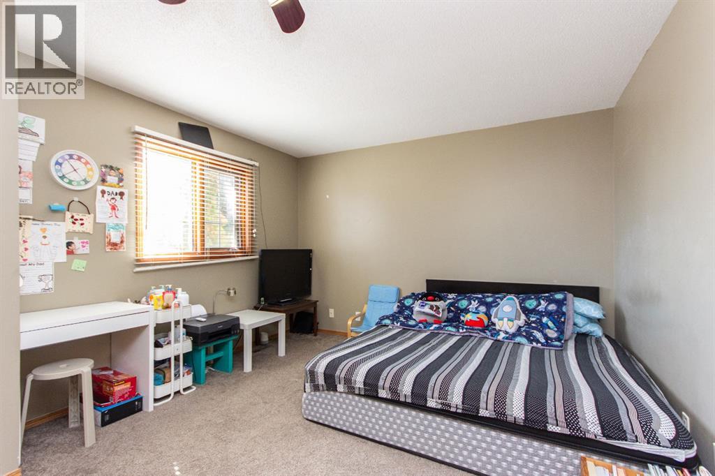 16 Davis Close, Red Deer, Alberta  T4R 2L4 - Photo 9 - A2309136