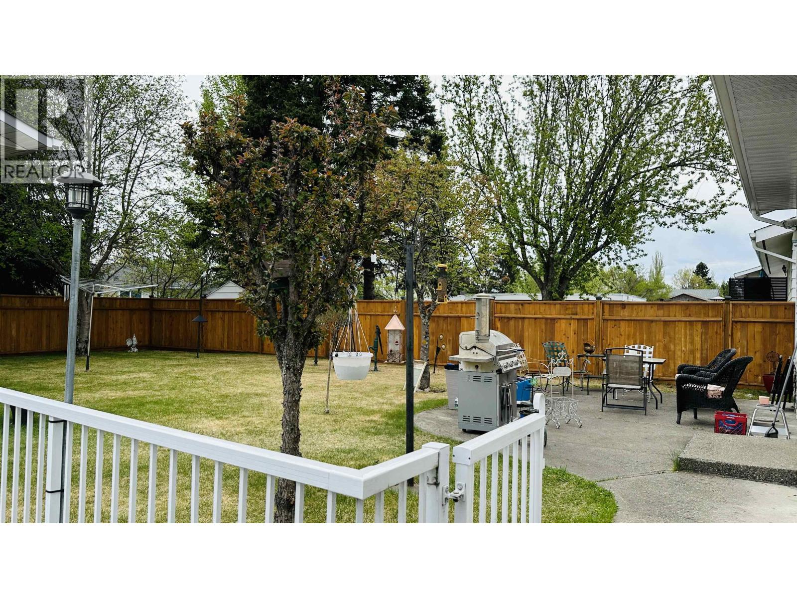 136 Portage Street, Prince George, British Columbia  V2M 4N4 - Photo 4 - R3121937