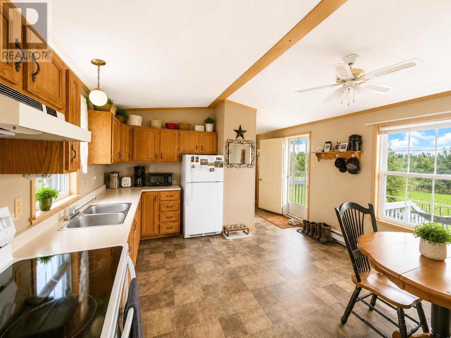 3267 Route 20, Darnley, Prince Edward Island  C0B 1M0 - Photo 4 - 202610449
