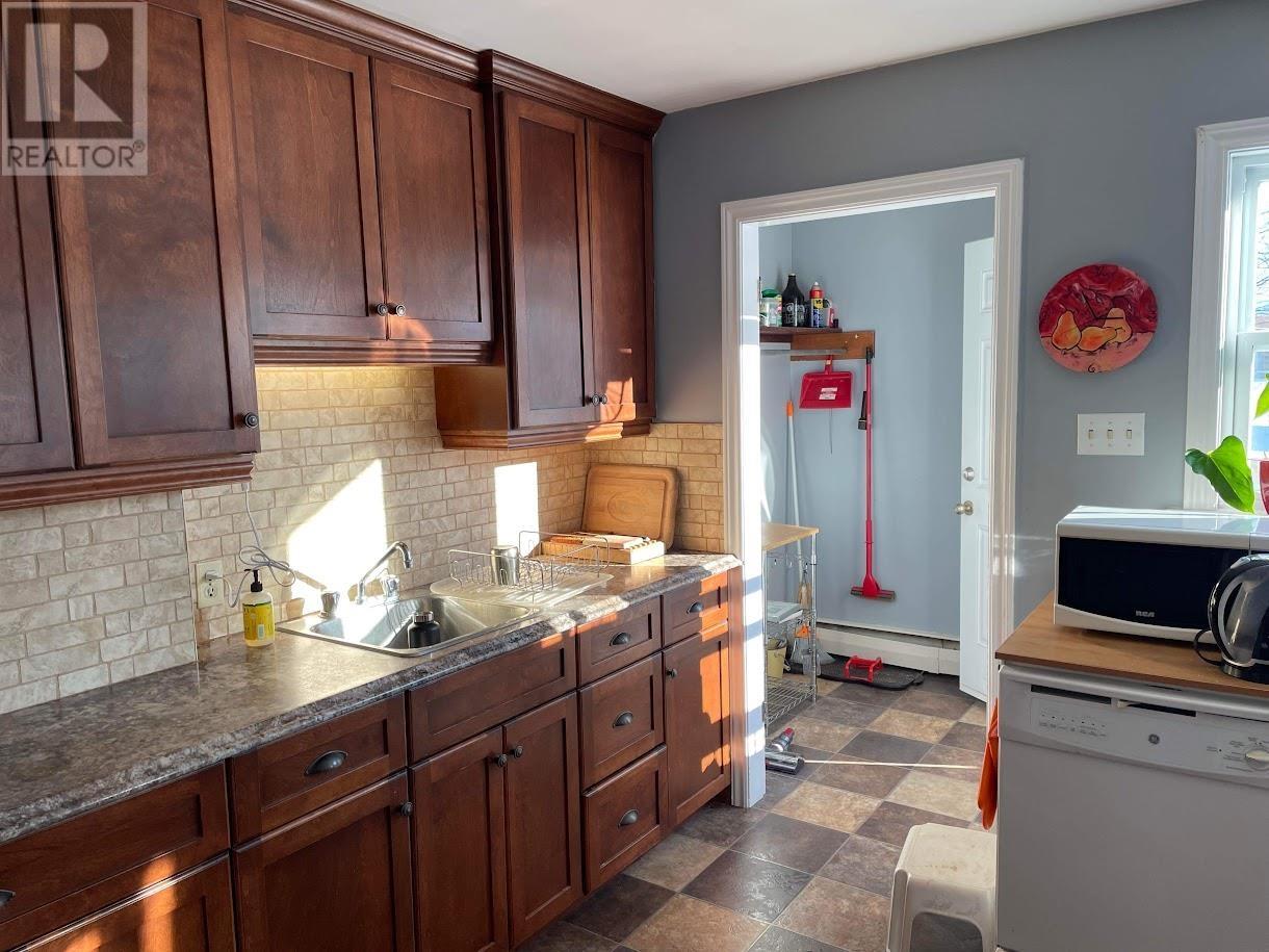 30-32 Colonel Gray Drive, Charlottetown, Prince Edward Island  C1A 2S7 - Photo 21 - 202610450