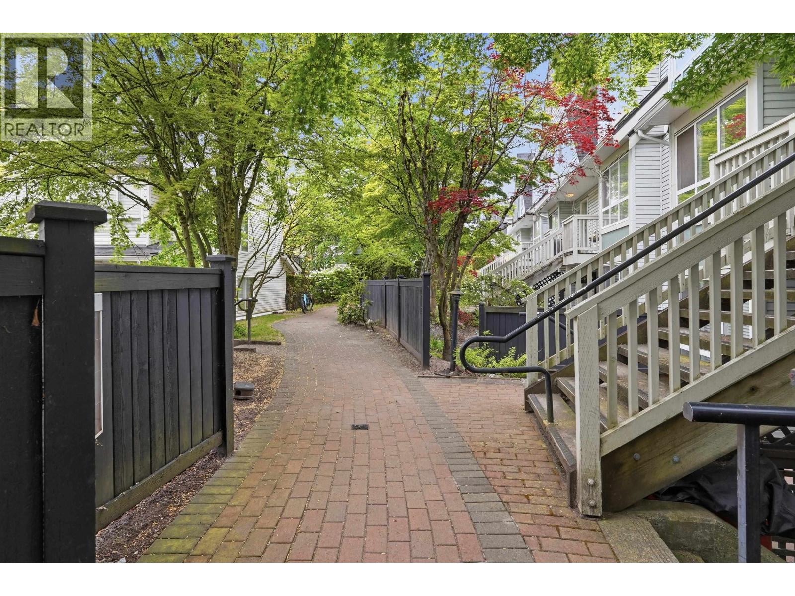 7327 Magnolia Terrace, Burnaby, British Columbia  V5E 4M3 - Photo 32 - R3121870