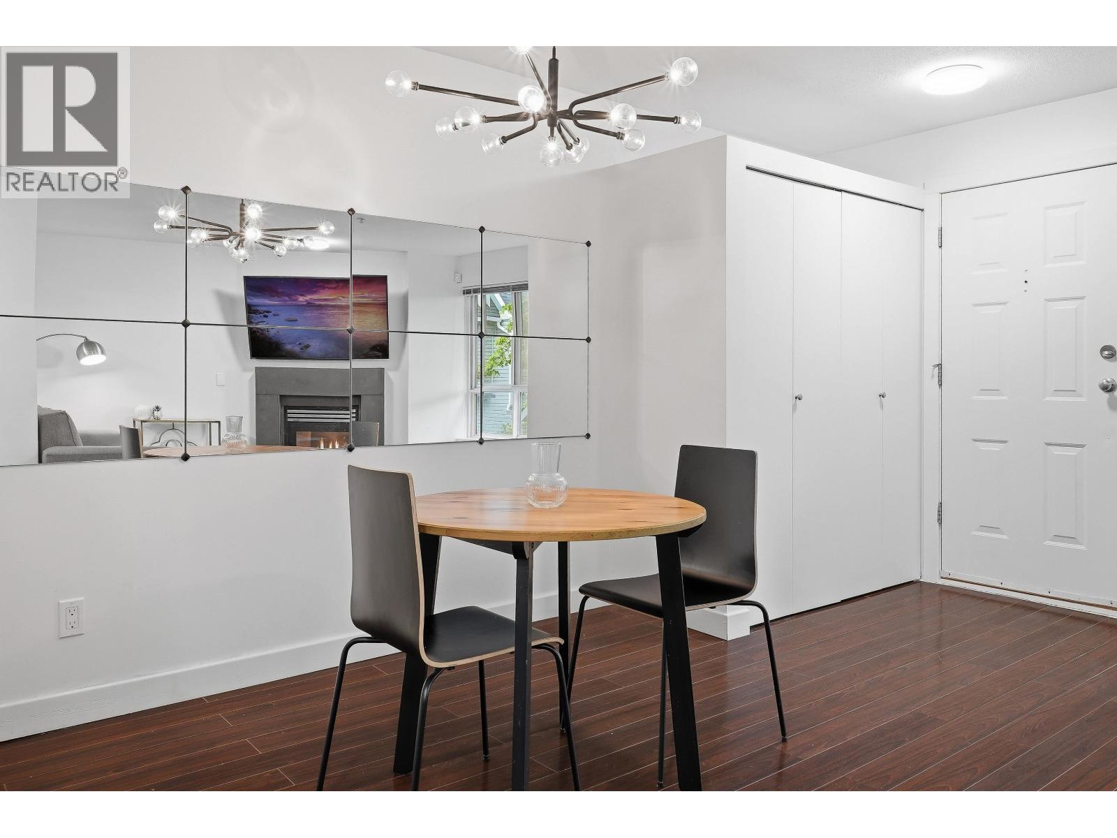 7327 Magnolia Terrace, Burnaby, British Columbia  V5E 4M3 - Photo 8 - R3121870