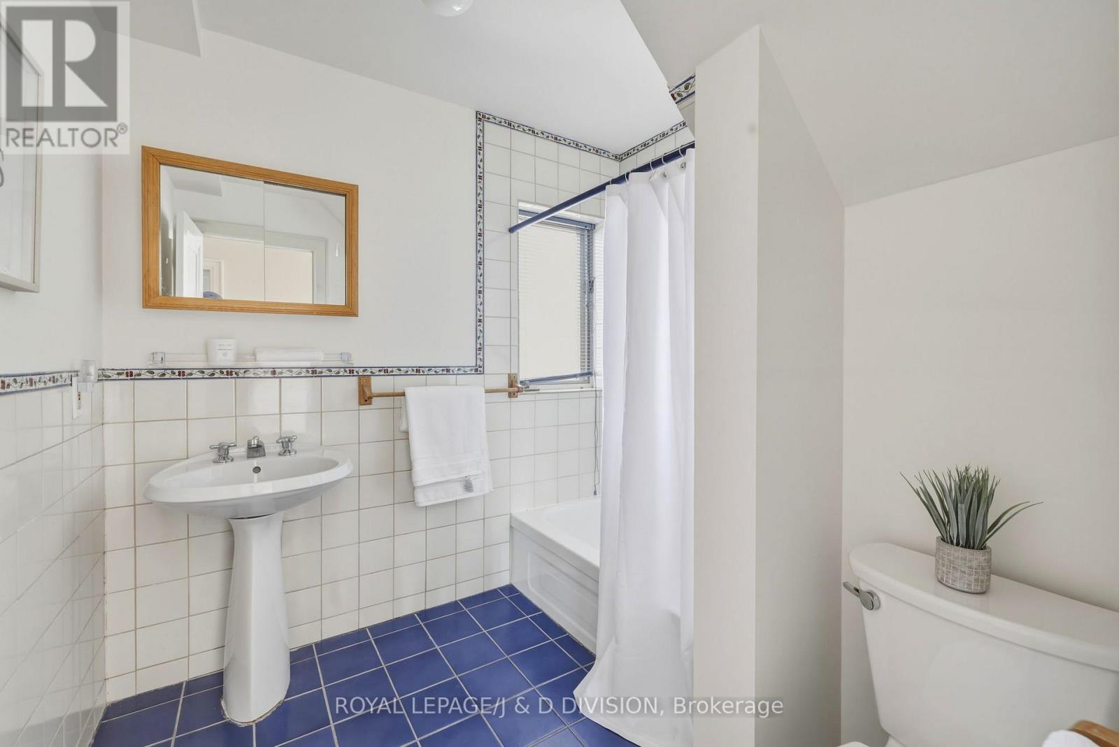 102 Ridge Drive, Toronto, Ontario M4T 1B8 - Photo 26 - C13111812