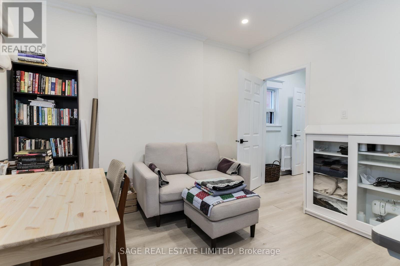 Main - 37 Rusholme Road, Toronto, Ontario  M6J 3H3 - Photo 13 - C13111912