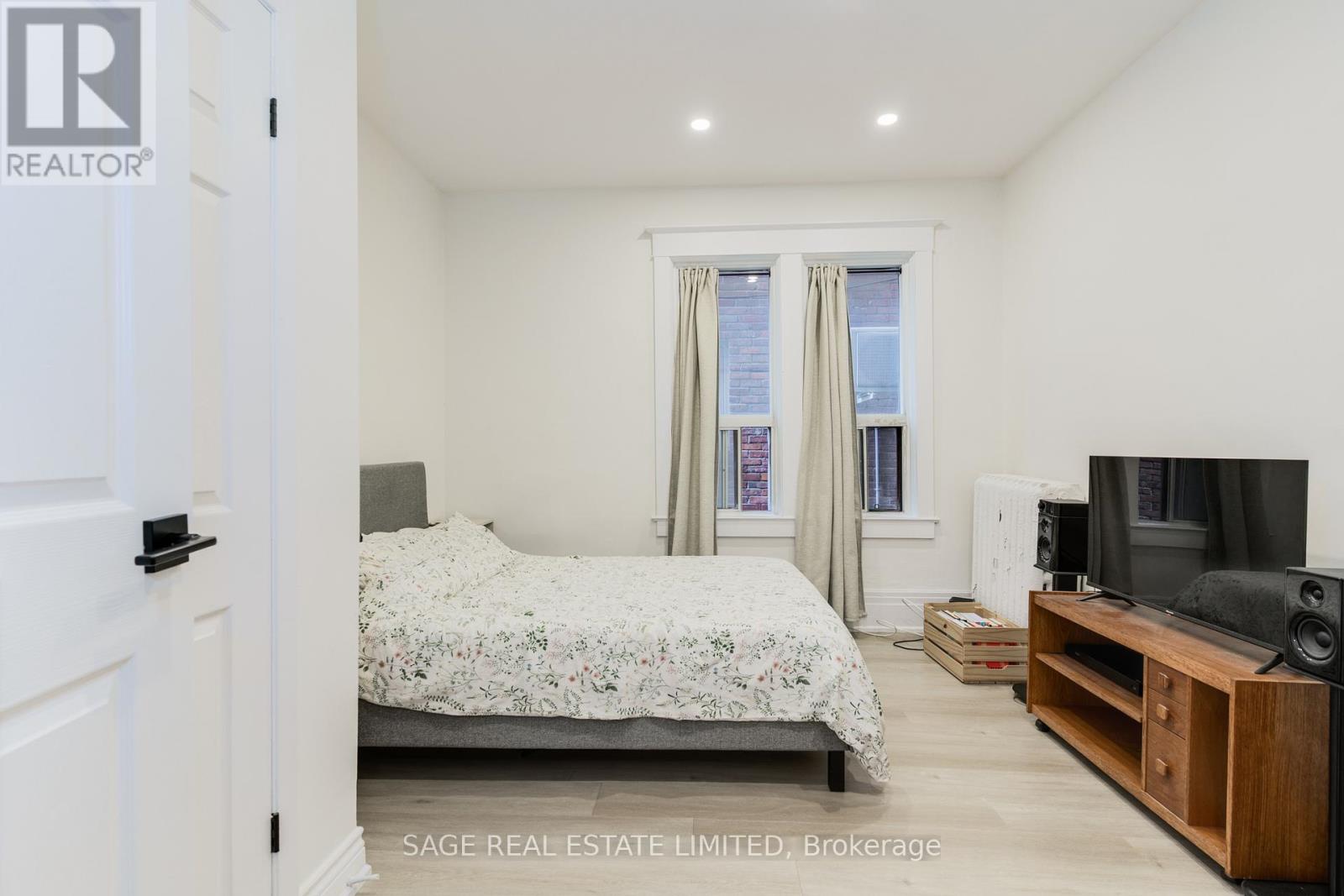 Main - 37 Rusholme Road, Toronto, Ontario  M6J 3H3 - Photo 23 - C13111912