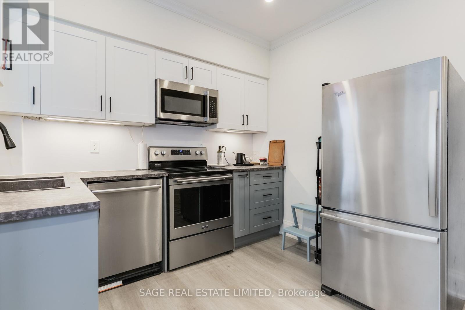 Main - 37 Rusholme Road, Toronto, Ontario  M6J 3H3 - Photo 6 - C13111912