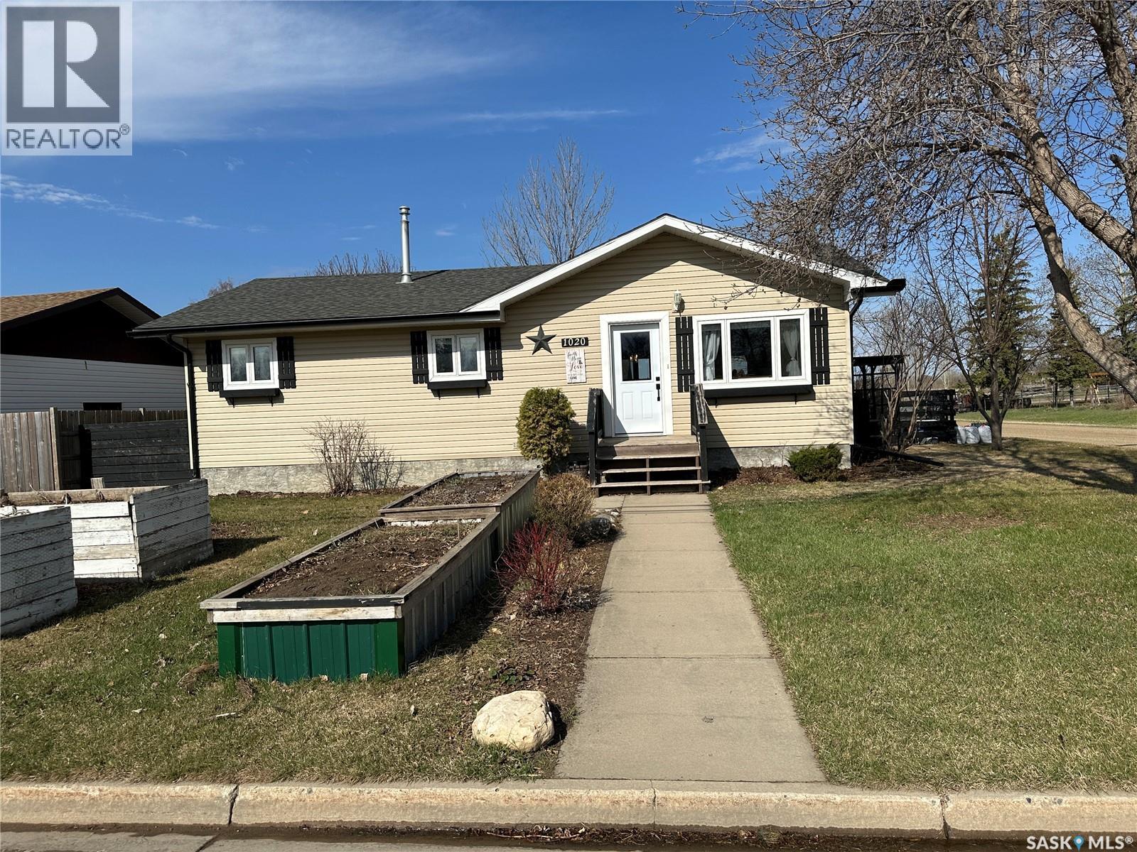 1020 4th Avenue, Rosthern, Saskatchewan  S0K 3R0 - Photo 28 - SK035589