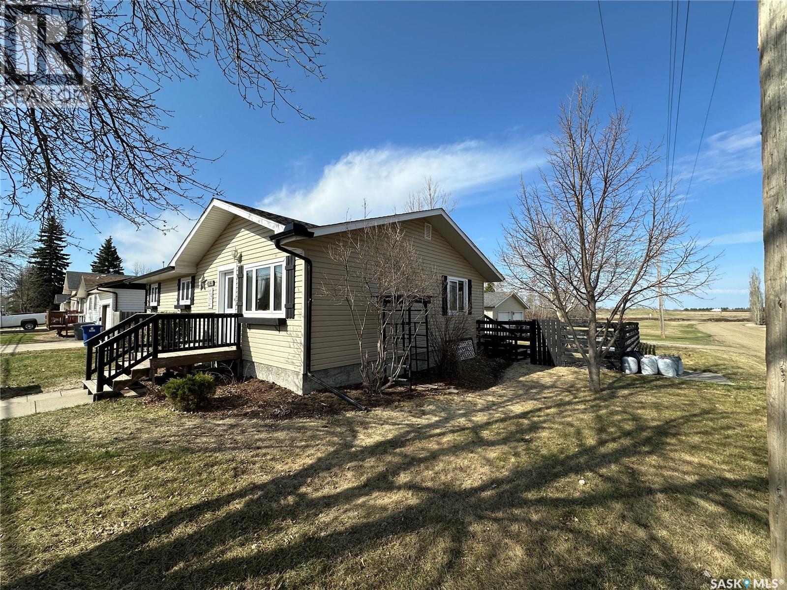 1020 4th Avenue, Rosthern, Saskatchewan  S0K 3R0 - Photo 30 - SK035589