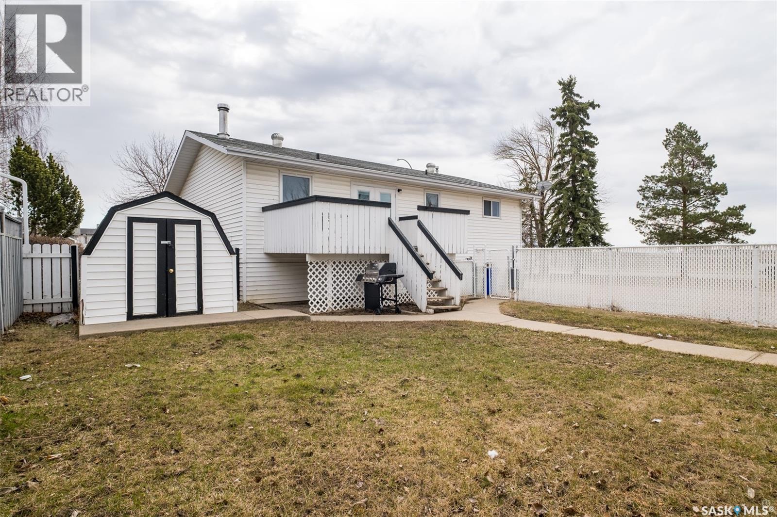 3367 15th Avenue E, Prince Albert, Saskatchewan  S6V 7V3 - Photo 24 - SK035572