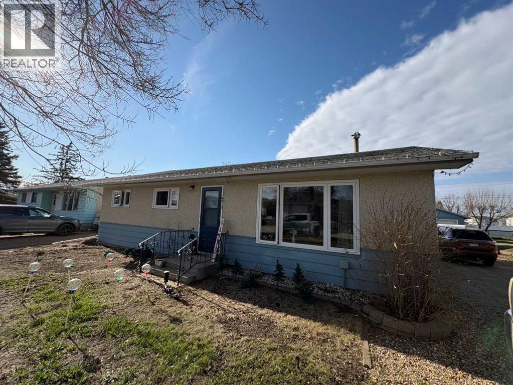 4715 47 Avenue, Grimshaw, Alberta  T0H 1W0 - Photo 2 - A2309825