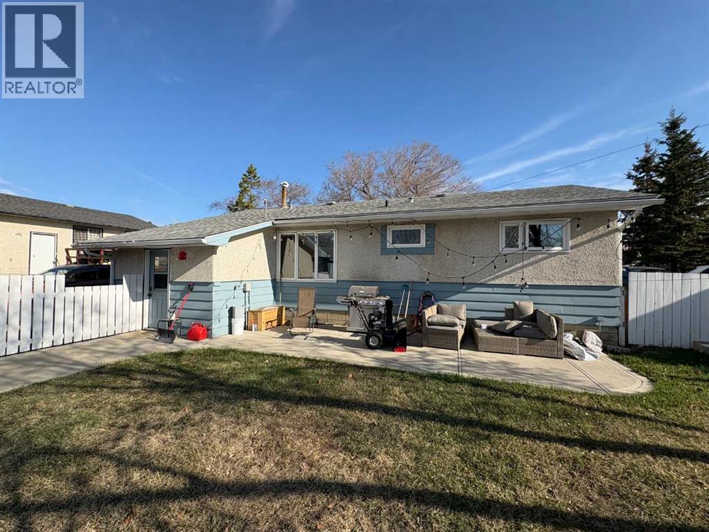 4715 47 Avenue, Grimshaw, Alberta  T0H 1W0 - Photo 3 - A2309825
