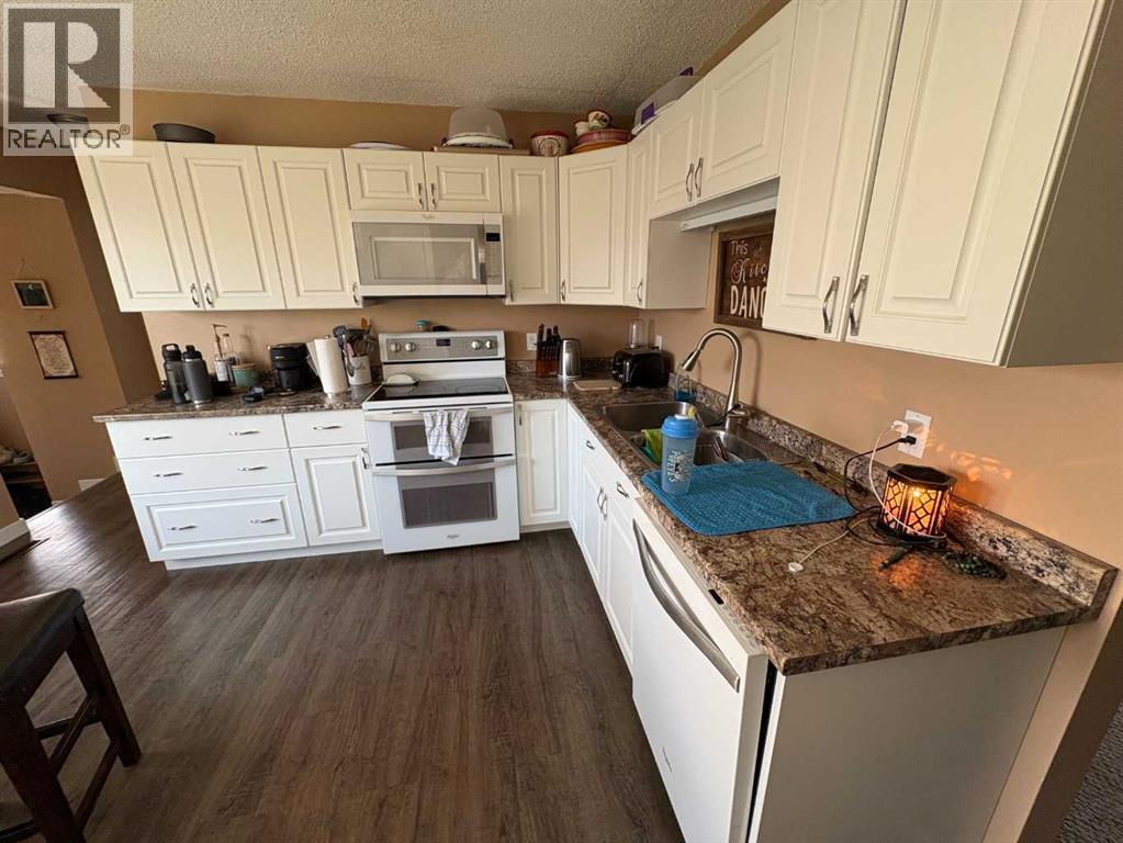 4715 47 Avenue, Grimshaw, Alberta  T0H 1W0 - Photo 6 - A2309825
