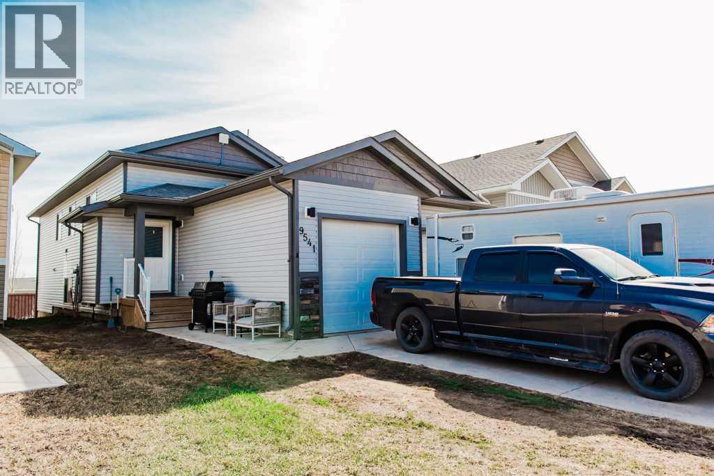 9541 113 Avenue, Clairmont, Alberta  T8X 5C2 - Photo 1 - A2307712