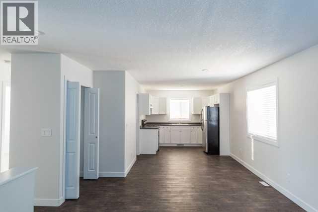 9541 113 Avenue, Clairmont, Alberta  T8X 5C2 - Photo 10 - A2307712