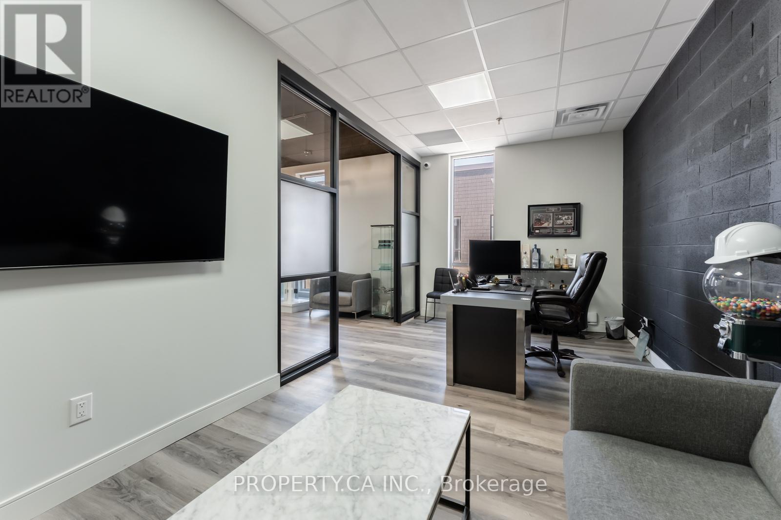B4 - 311 Bowes Road, Vaughan, Ontario L4K 1J1 - Photo 10 - N13111860