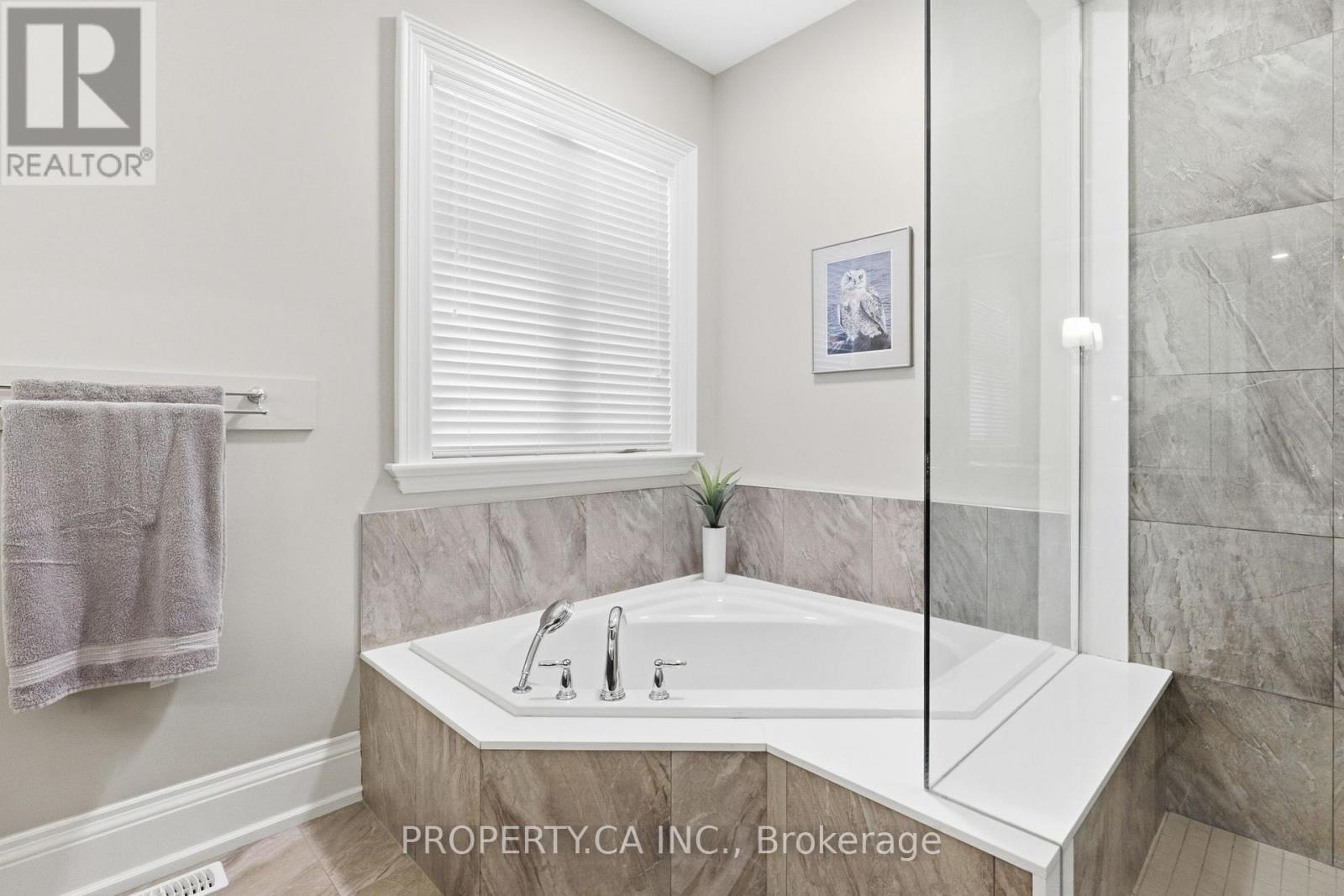 44 Hogan Court, King, Ontario  L7B 0M1 - Photo 21 - N13111908